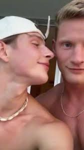 💞 #gay #lovegay #boys #gayboy🌈 #ragazzigay #gaylove🌈 #gaykiss  #gayitaly🇮🇹 #gayitalia🌈👬❤️