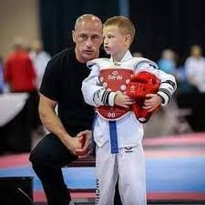 La fédération royale marocaine de taekwondo a été créée en 1981 dans le but de veiller au développement et à la promotion du taekwondo au maroc. Taekwondo Maroc Family Home Facebook