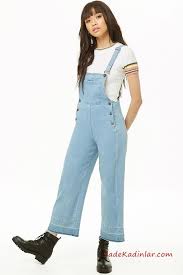 2021 Kot Tulum Modelleri Buz Mavisi Askili Bol Paca Tulum Beyaz Kisa Kol Tisort Siyah Topuklu Bot Kiyafet Kombinleri Denim Overalls Kiyafet Moda Stilleri