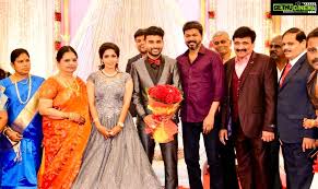 Actor Thalapathy Vijay 2018 Latest Hd Gallery Gethu Cinema In 2020 Actors Images Bridesmaid Dresses Actor Photo