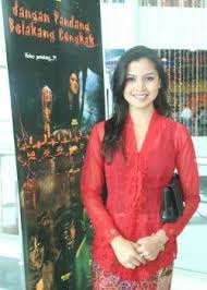 Dharma's girlfriend, rose had died suddenly. Perfectionist Lisa News Features Cinema Online