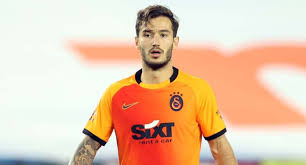 He made his süper lig debut on 14 february 2014. 5rrahuz5490bnm