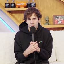 A tour of dobrik's messy past and even messier present. Pikm6wddenuc4m