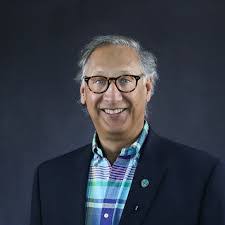 Karla Miles's Instagram, Twitter & Facebook