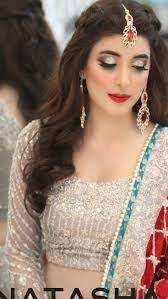 Image Result For Mehndi Hairstyle With Bindiya Indian Wedding Hairstyles Mehndi Hairstyles Hair Styles