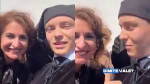 El descarado troleo de un joven a María Jesús Montero en plena procesión de  Semana Santa