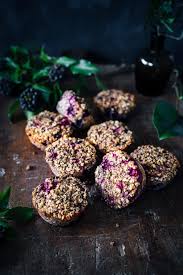Beim backen können sie eins zu eins die menge an mehl mit haferflocken ersetzen. Gesundes Fruhstuck Schnelle Beeren Muffins Tinastausendschon