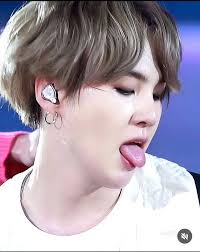 Kelakuan yaaaa .. 🤭🤭