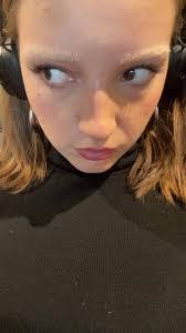 Amanda Dowling's Instagram, Twitter & Facebook