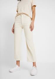 A crampy quadratus lumborum can pull down on the lower rib like an action hero clinging to the landing skid of a helicopter. Levi S Ribcage Straight Ankle Stoffhose Ecru Wide Wale Offwhite Zalando De