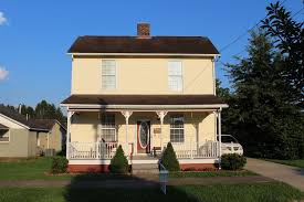 136 Camden Ave Buckhannon Wv 26201 Zillow Zillow House Styles Buckhannon
