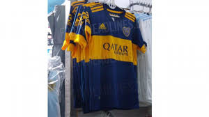 Puedes personalizar tu camiseta con nombre y número que desees, accediendo al menú principal en personalizados agregando al carro de compras el personalizado de camiseta o si vas a productos relacionados haz. Se Filtro Una Nueva Imagen De La Proxima Camiseta De Boca Superdeportivo Com Ar