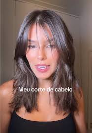 Meu corte de cabelo médio com camadas e franja 🤍 gostaram? #hair #haircut  #cortedecabelo #cabelo