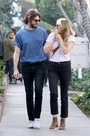 Robbie arnett was born as robert nicholas arnett. Elizabeth Olsen And Her Boyfriend Robbie Arnett Out In Los Angeles 05 Gotceleb