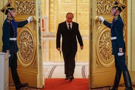 Russian president vladimir putin has warned the west not to cross a red line with russia, saying such a move would trigger an. Putin E Emeklilik Hediyesi Omur Boyu Dokunulmazlik Zirhi Parlamentoda Independent Turkce