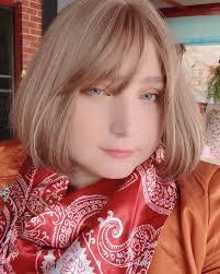 Was gonna cosplay Rebecca to the cos-walk today but didn't arrive in time  so I got to cosplay meryl, silver-Brough linings right?