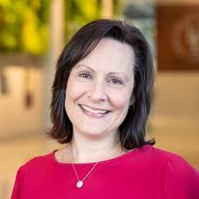 Jennifer Thorpe's Instagram, Twitter & Facebook