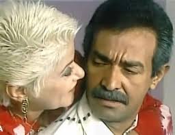 Primeras actuaciones de actores de esta novela, muy queridos y conocidos  por todos: Mayelín Barquinero: Rita, en Cuando el amor no alcanza. Roberto  Perdomo: Alberto, en El balcón de los helechos. Enrique