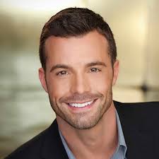 This hairstyle is one of the easiest and chicest short hairstyles for women out there that screams modern minimalist elegance. 50 Best Business Professional Hairstyles For Men 2021 Styles