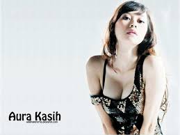 Hasil gambar untuk aura kasih popular