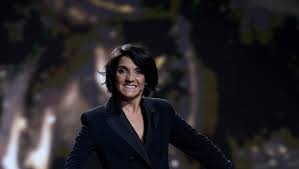 Florence foresti avait touché 50.000 euros en 2016 et sachez que cette année, florence foresti a touché 130.000 euros, dont 30.000 euros pour ses auteurs, avait révélé cyril hanouna. Cesar 2020 Cyril Hanouna Revele Le Cachet A Six Chiffres De Florence Foresti Ladepeche Fr