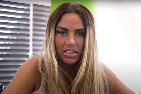 Katie price says she is now registered disabled after turkey fall. Katie Price May Lose A Leg As Doctors Warn Her Of Infection London Evening Standard Evening Standard