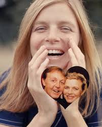 Linda McCartney was so beautiful 😊☺️🥺💙 I was so in love when I first  seen this picture 😅🤣