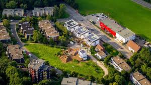 Brand an der Hattinger Straße: Feuerwehr sperrt Fahrbahn