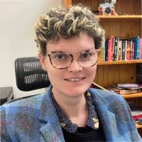 80+ perfiles de «Halverson»