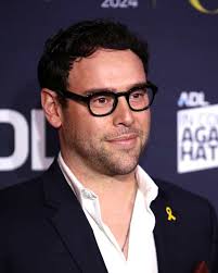 Carter Graves' Aquatic Journey From Swim to SUP