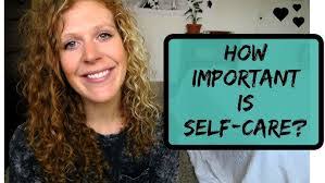 Kristen Pound's Instagram, Twitter & Facebook