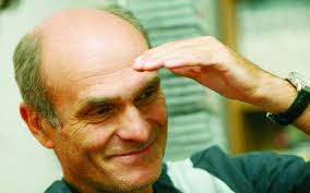 1 ekim 1956 doğumlu) romen bir gazeteci, denemeci, kısa öykü yazarı ve siyasi yorumcudur. Cristian Tudor Popescu Photos Facebook