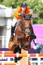 Blue hors zack) onder hans peter minderhoud heeft geresulteerd in een score van 73,152%. Maikel Van Der Vleuten Samshield