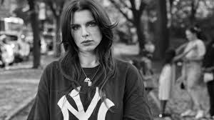 Julia Fox Didnt Want to Be Famous, but She Knew She Would Be | The New  Yorker