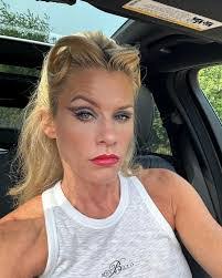 Kerri Ann's Instagram, Twitter & Facebook