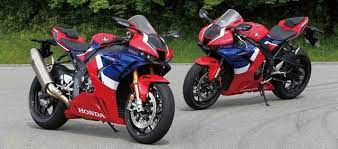 全方位チェック ホンダ cbr1000rr r fireblade sp スタイリング解説 人気カラーアンケートも実施中 webオートバイ ホンダ cbr1000rr スポーツバイク バイク