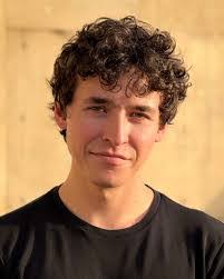 Wesley Farrington's Instagram, Twitter & Facebook