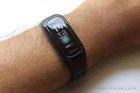 Oneplus band are also compatible with all bluetooth devices; Okonjaipis01zm