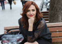 Sinem öztürk bugüne kadar pek çok kısa metrajlı filmde oyunculuk yapmış ve kendisi de 8 kısa film çekmiştir. Sinem Ozturk Kimdir Kac Yasinda Esi Kim