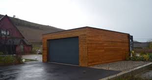 Amenagement Exterieur A Liepvre Garage Realise Par Misterbois Voir Les Photos Et Les Informations Du Projet Garage Design Garage Guest House Garage Exterior