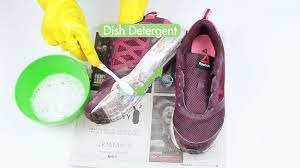 Clap them together as well to remove any mud trapped in the lugs. How To Clean Muddy Running Shoes 13 Steps With Pictures