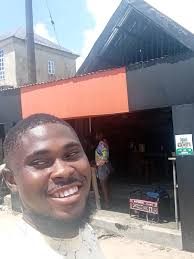 Pls I need a unisex shoemaker located in ibadan that can train me