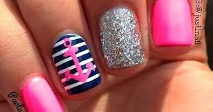 Por ejemplo, en cuanto a los dibujos, no pueden faltar las anclas marineras y respecto a los estampados, que no falten las rayas.uñas naranjas 2019las uñas. Lindisima Blog Unas Marineras O Nauticas Manicura De Unas Unas Nauticas Unas De Gel