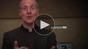 Between Heaven and Mirth: Why Joy, Humor, and Laughter Are at the Heart of  the Spiritual Life: Martin, James: 9780062024268: Amazon.com: Books