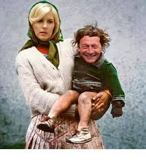 Tu portami dove sto a galla. Anti Basescu Manca Lar Mama Pe El Facebook