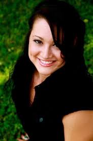 Alexis Neri's Instagram, Twitter & Facebook