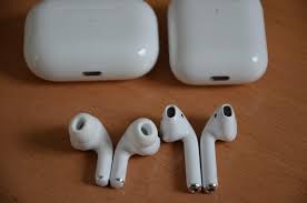 Find out when apple's new apple airpods for 2021 are coming out, what the updated headphones will look like, and how much they'll cost. Airpods 3 Und Neue Ipad Pro Sollen Definitiv Im April Erscheinen Macerkopf
