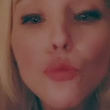 Jessica Perron's Instagram, Twitter & Facebook