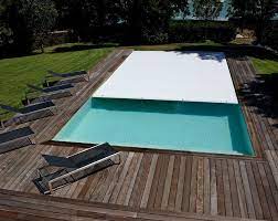 caron piscines couverture de piscine automatique moderne smart cover piscine hors sol design couverture de piscine piscine