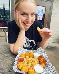 FREE CURD SATURDAY‼️What's your favorite kind of Cheese Curd at MBC?🧀😍  Fair, Fire, Mozz, Classic, or Funnel Cake Curds? ❤️Love this post 💬Comment  your favorite curd 🗣Share with a friend and you